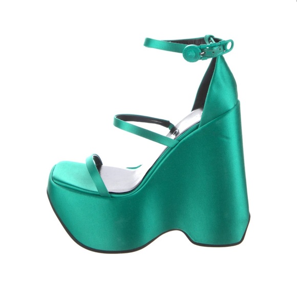 Versace platform wedge sandal - Picture 7 of 7